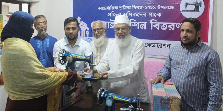 আত্মনির্ভরশীল নারী শ্রমিক দেশের অর্থনীতির সহায়ক শক্তি : আ ন ম শামসুল ইসলাম