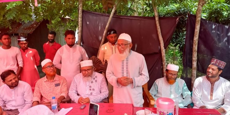 অপ্রাতিষ্ঠানিক খাতে দুর্ঘটনার শিকার শ্রমিকদের পরিবারের ভরণ-পোষণের দায়িত্ব রাষ্ট্রকে নিতে হবে : অধ্যাপক হারুনুর রশিদ খান