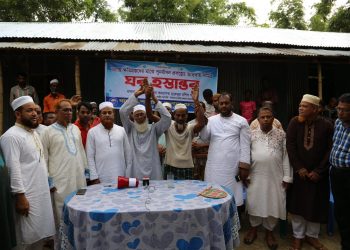 বন্যা দুর্গত শ্রমজীবী মানুষের পুর্নবাসনে সমাজের বিত্তবানদের এগিয়ে আসতে হবে : অধ্যাপক হারুনুর রশিদ খান